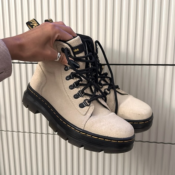 Dr.Martens Sand AirWair Combat Boots - Picture 1 of 2